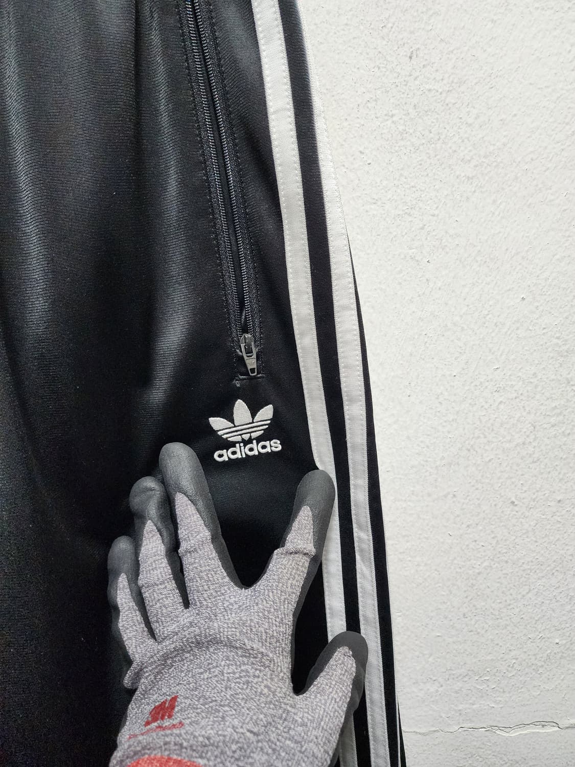 아디다스 유광 파이어버드 트랙팬츠 상품이미지3