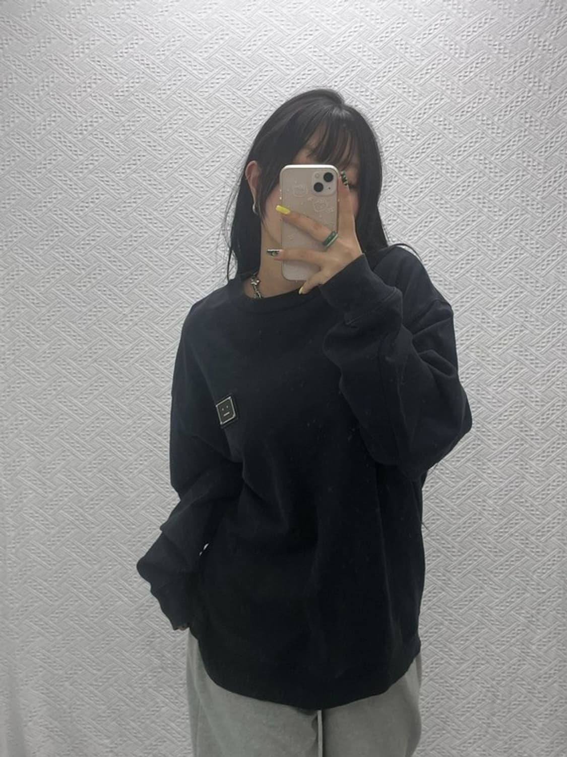 아크네스튜디오 키치 메탈 페이스 로고 맨투맨 M C07525 상품이미지1