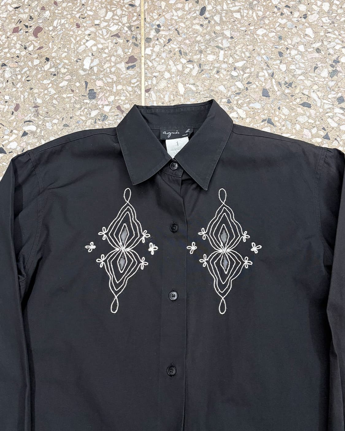 아네스베 자수 디테일 셔츠 상품이미지3