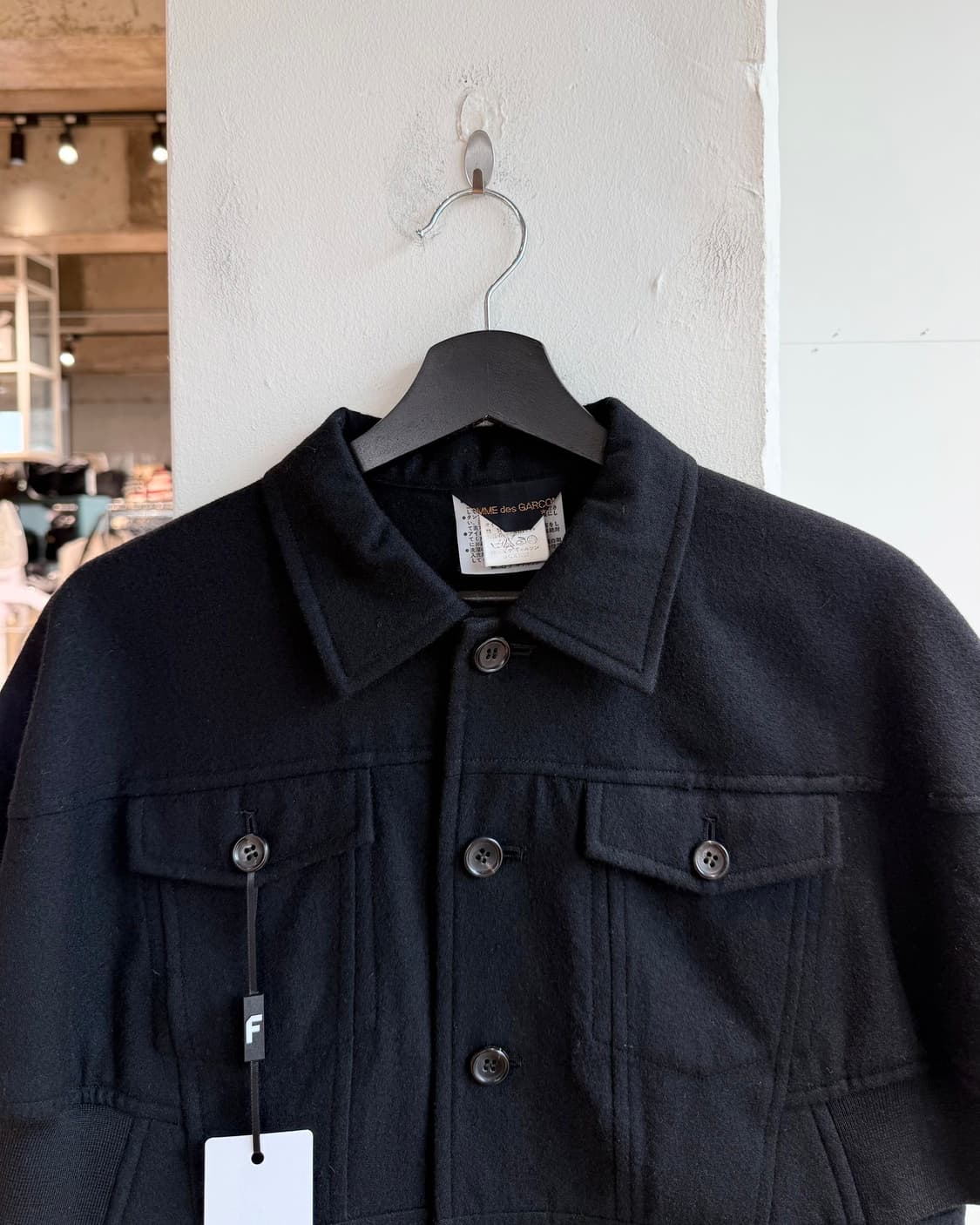 꼼데가르송 AD1989 블랙 크롭 하프 자켓  상품이미지3