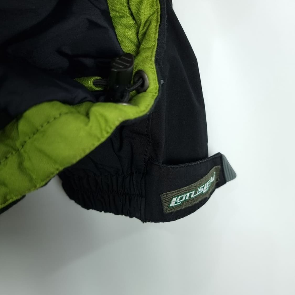 [미즈노] 살로몬 스폰서 올드스쿨 스키 점퍼 블랙 M19936 상품이미지6