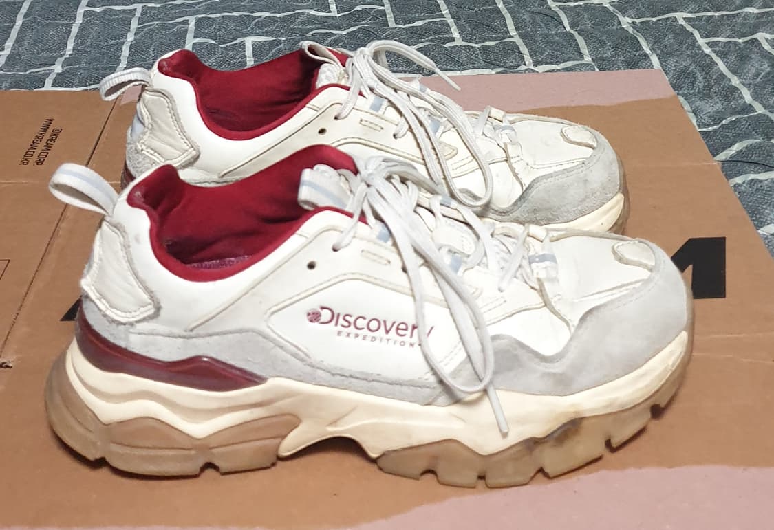 디스커버리 버킷 디워커 V2 스니커즈 레드 (240) 상품이미지2