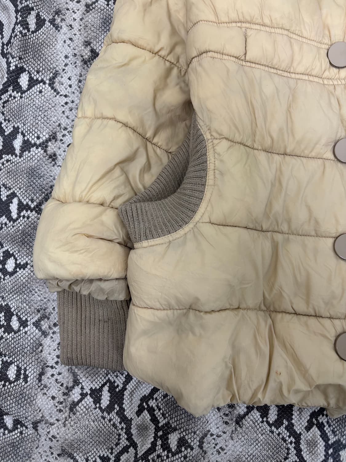 Big Button Warmer Detail Ivory Padding 상품이미지6