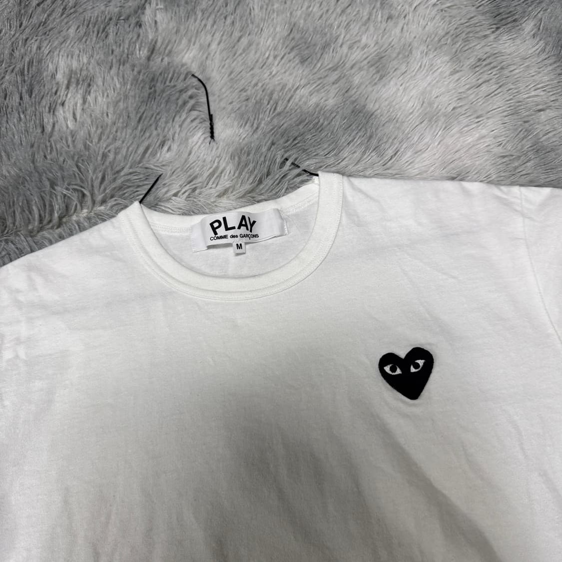 꼼데가르송 반팔티 M사이즈 상품이미지2