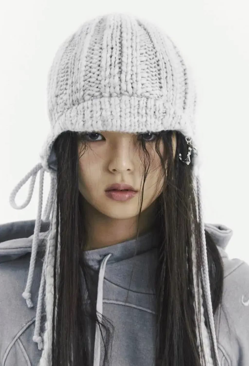 OJOS 오호스 브레이디드 이어플랩 비니 상품이미지3