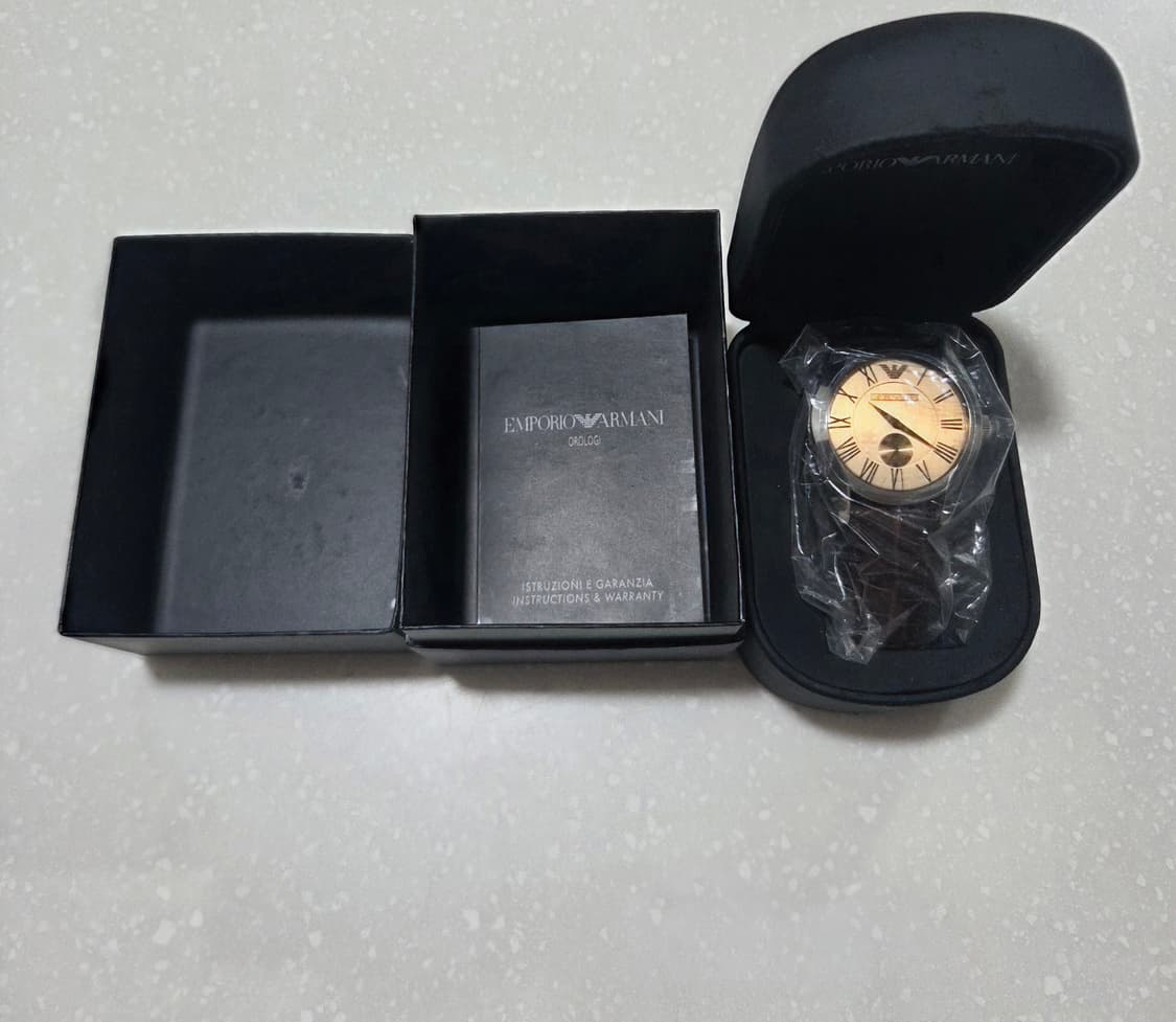 엠포리오 아르마니 클래식 가죽 시계 상품이미지6