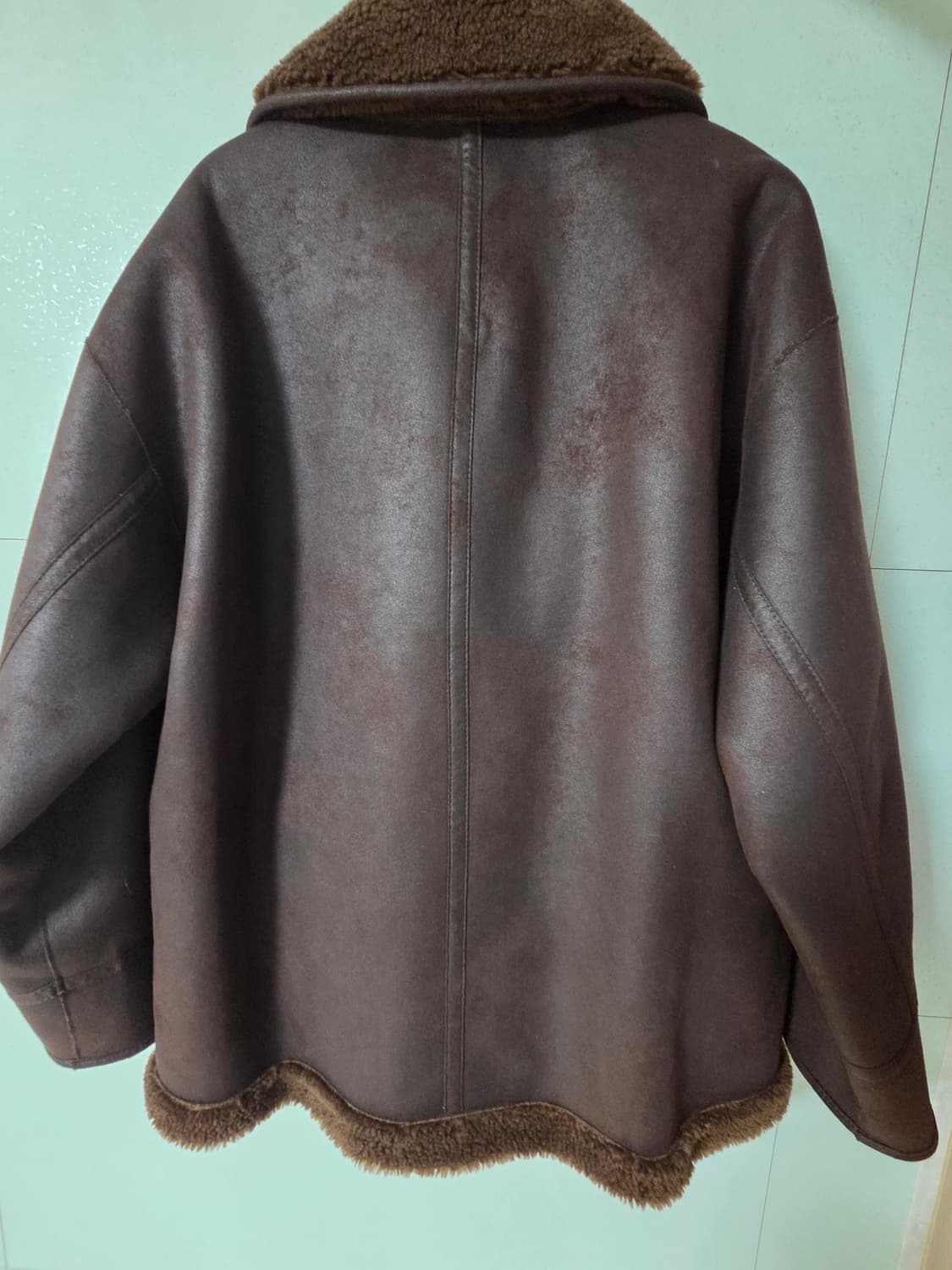 스튜디오 톰보이 리버시블 무스탕 새옷 판매(양면가능. 프리사이즈) 상품이미지7