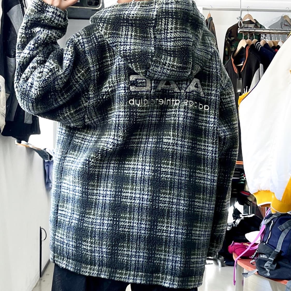 아디다스 AAC 보아털 쉐르파 타탄체크후드파카 상품이미지2