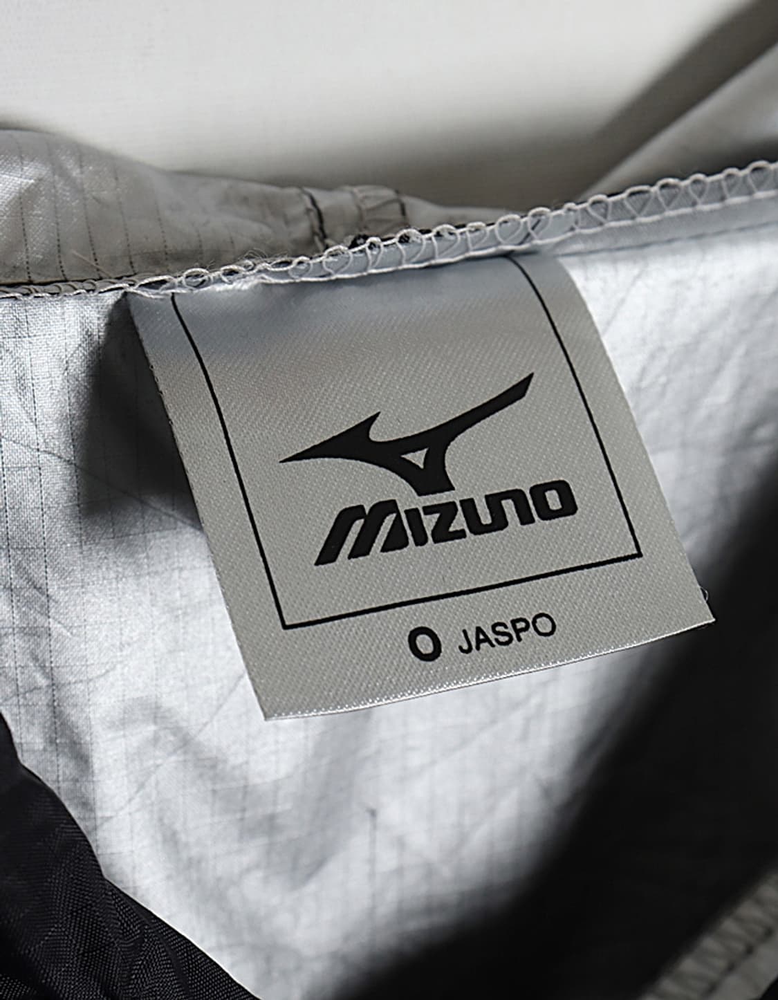 MIZUNO Hooded Wind Pullover 상품이미지9