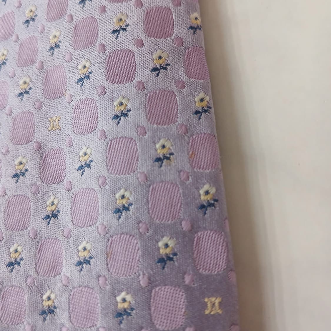 셀린느 실크 플라워 트리오페 넥타이 9.2cm A~B등급 A18882
 상품이미지9