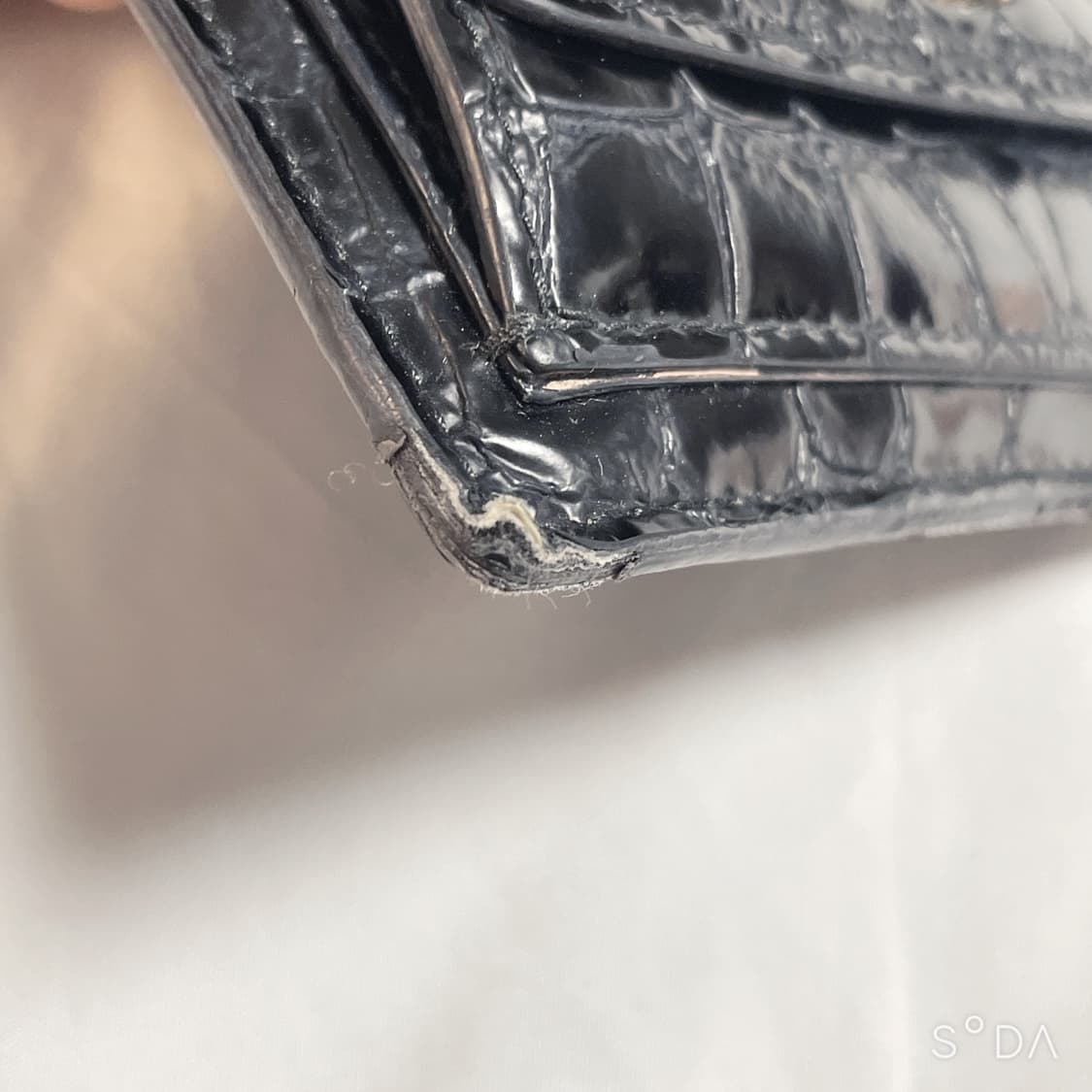 미우미우 크로커다일 카드지갑 상품이미지4