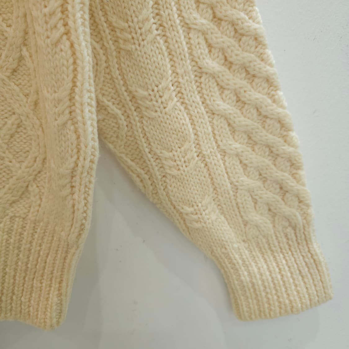 울 100% 아란 케이블 아이보리 니트 남녀공용 상품이미지6
