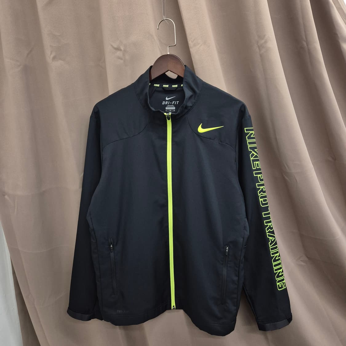 나이키 드라이핏 트레이닝 자켓 105 상품이미지1