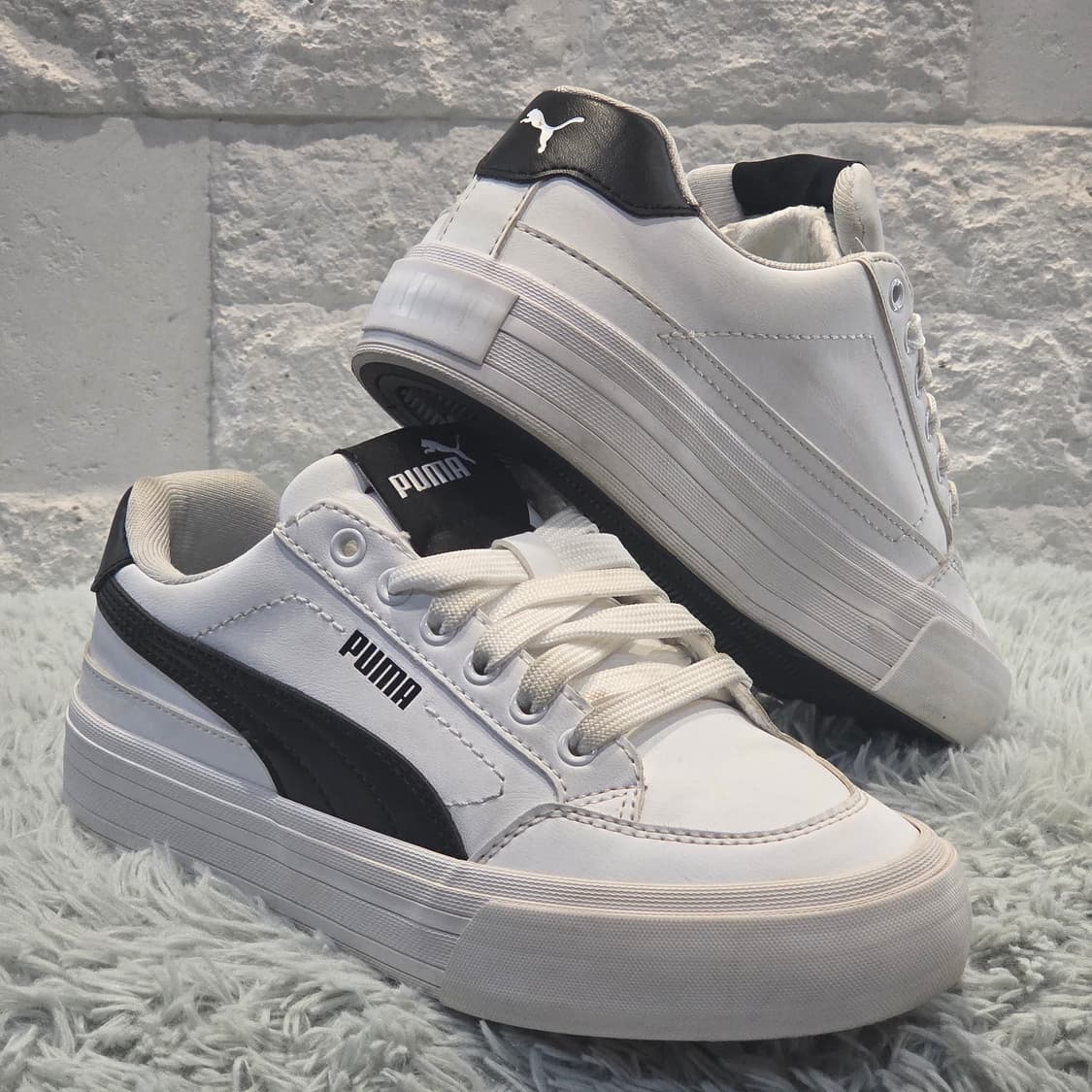 6q-30:푸마 스매쉬 플랫폼 스니커즈 화이트-블랙 (22.5cm) 상품이미지5