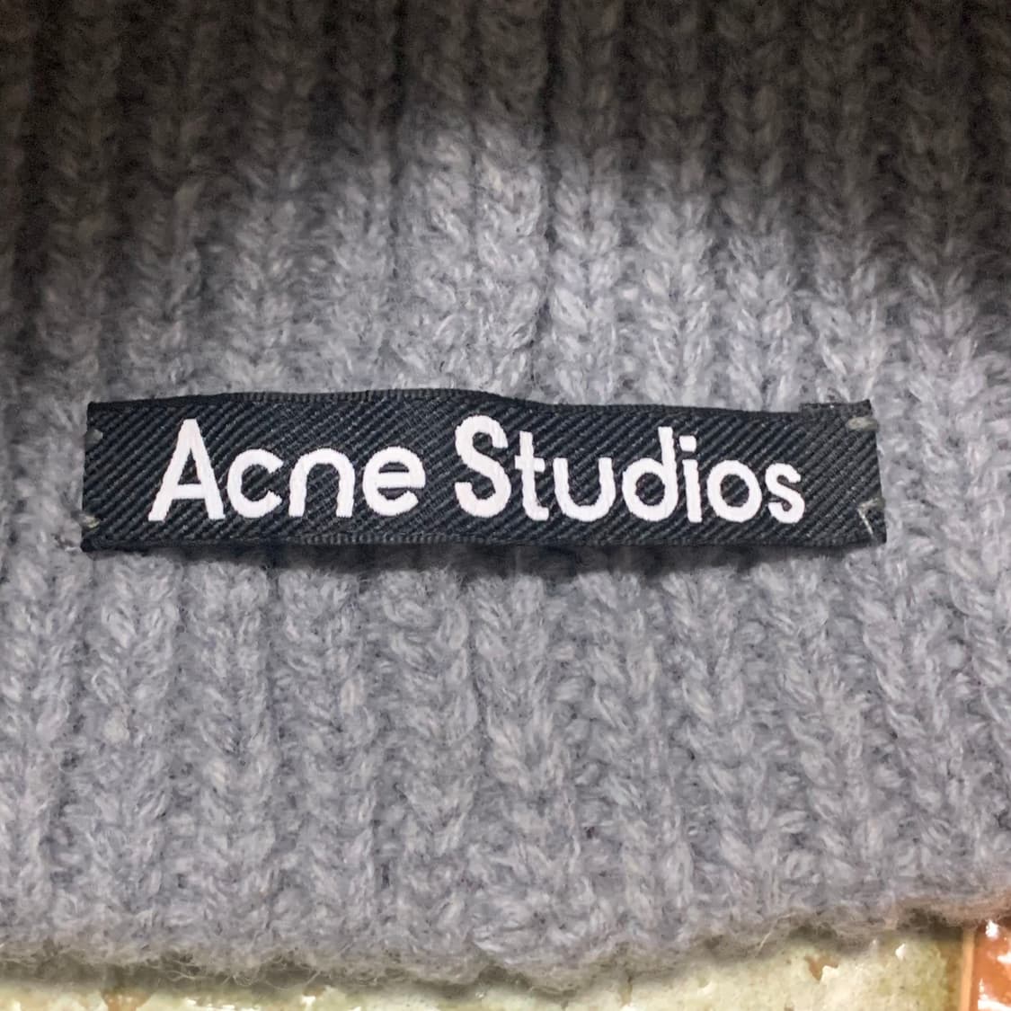 아크네스튜디오 페이스 로고 비니 그레이 상품이미지3