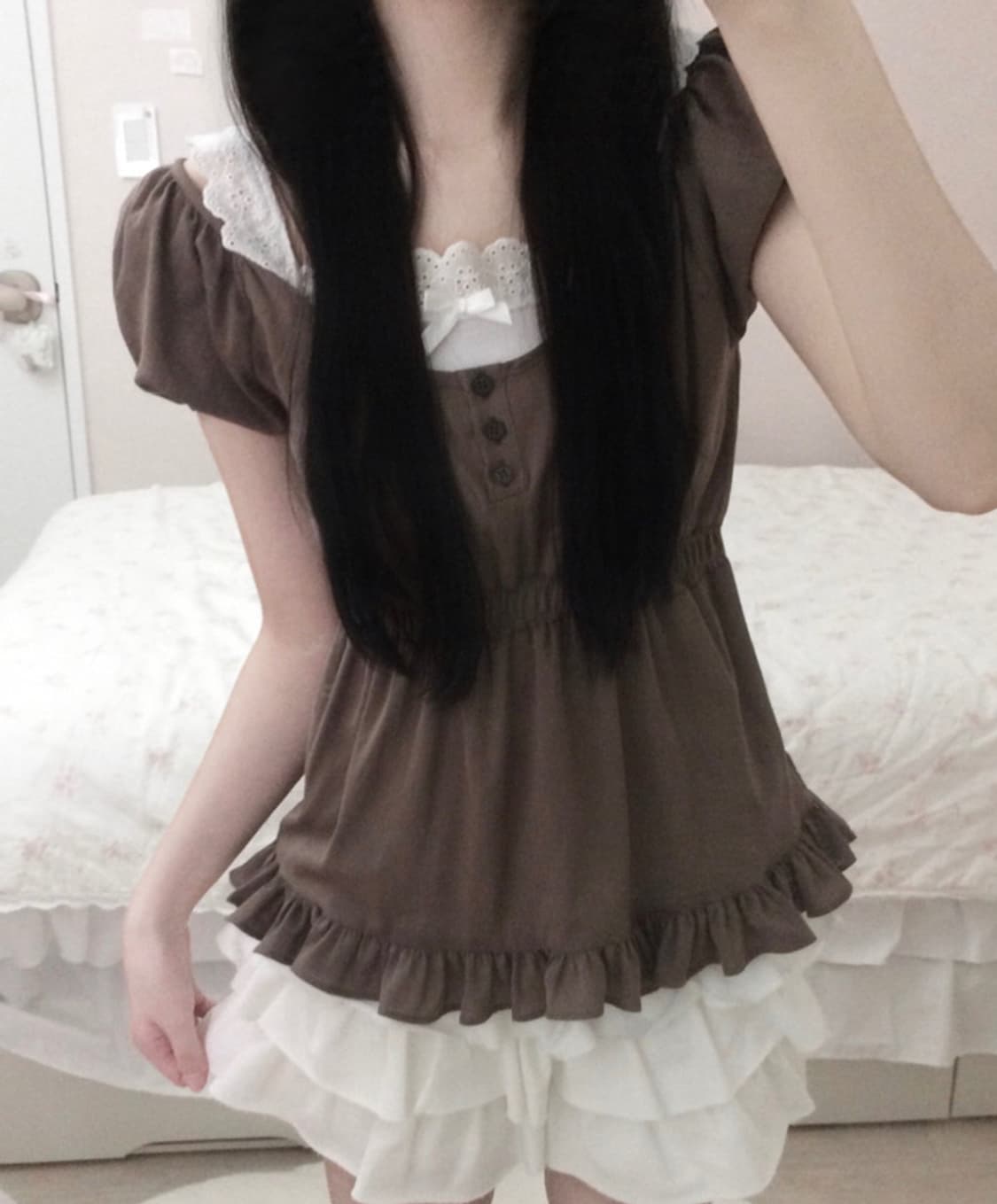 스너그 하치 블라우스 브라운 상품이미지4