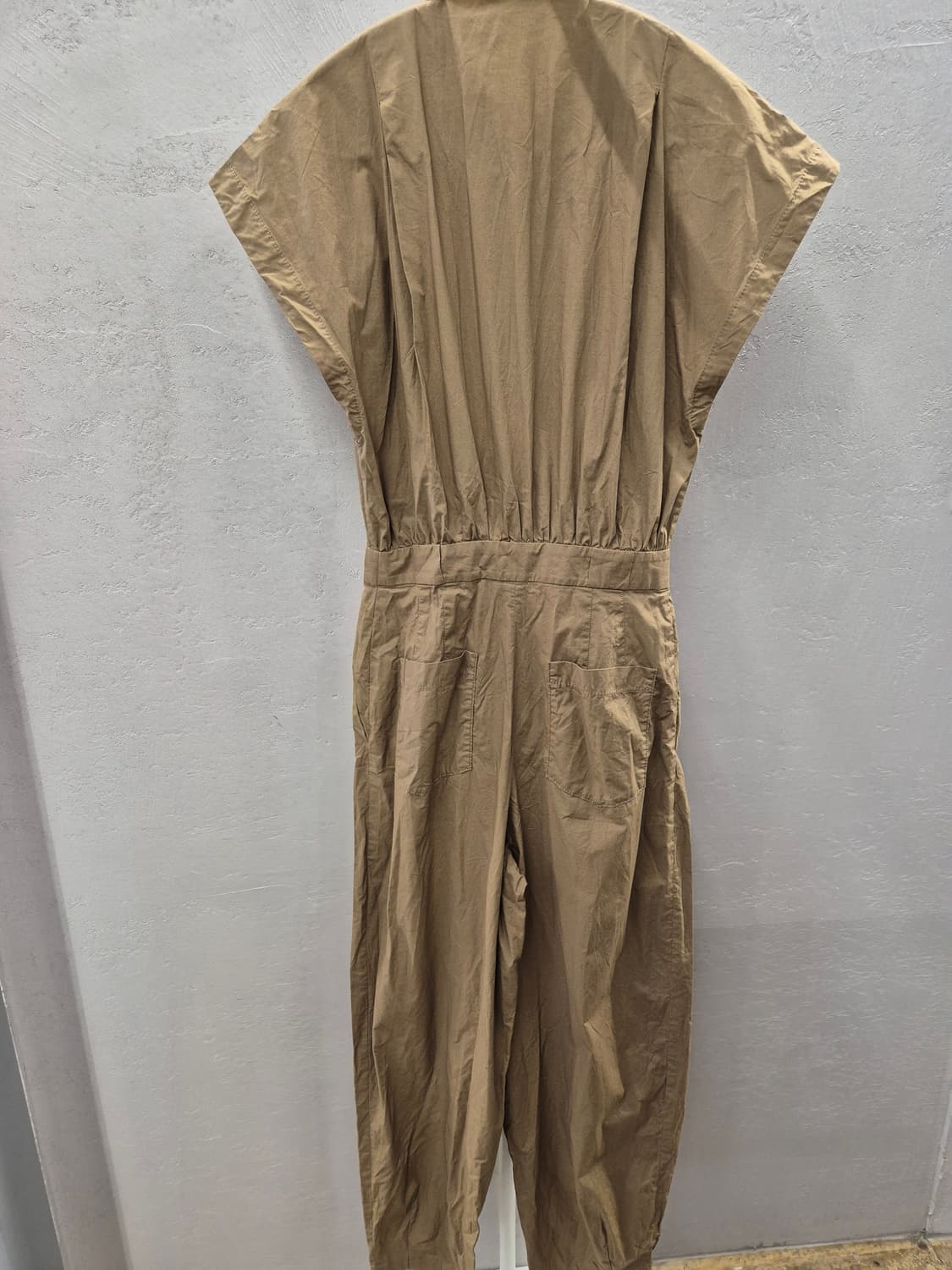 Massimo Dutti 카키색 점프수트 EUR 36 상품이미지3