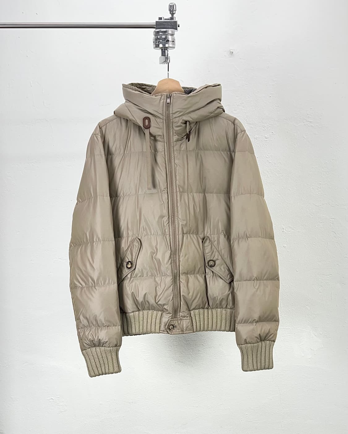 돌체앤가바나 라이트 브라운 더플 넥 하운드 푸퍼 구스 다운 자켓 상품이미지1