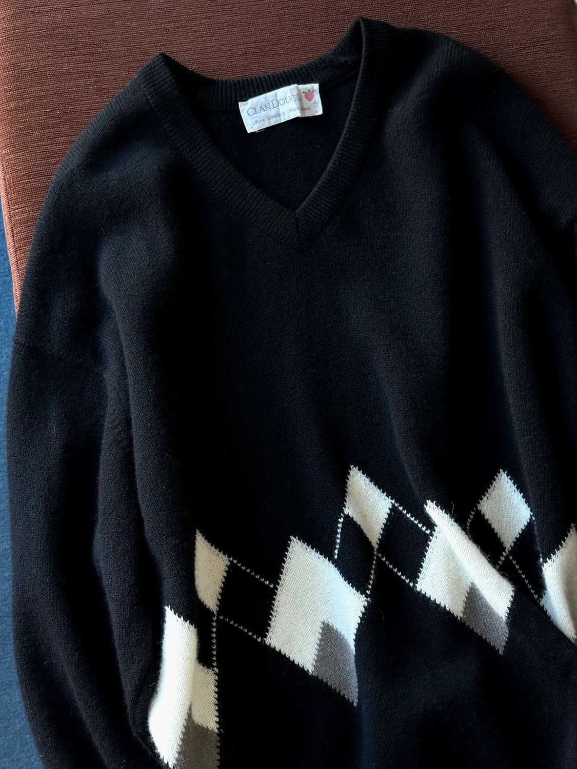 Rambs wool design pattern v-neck knit 상품이미지2