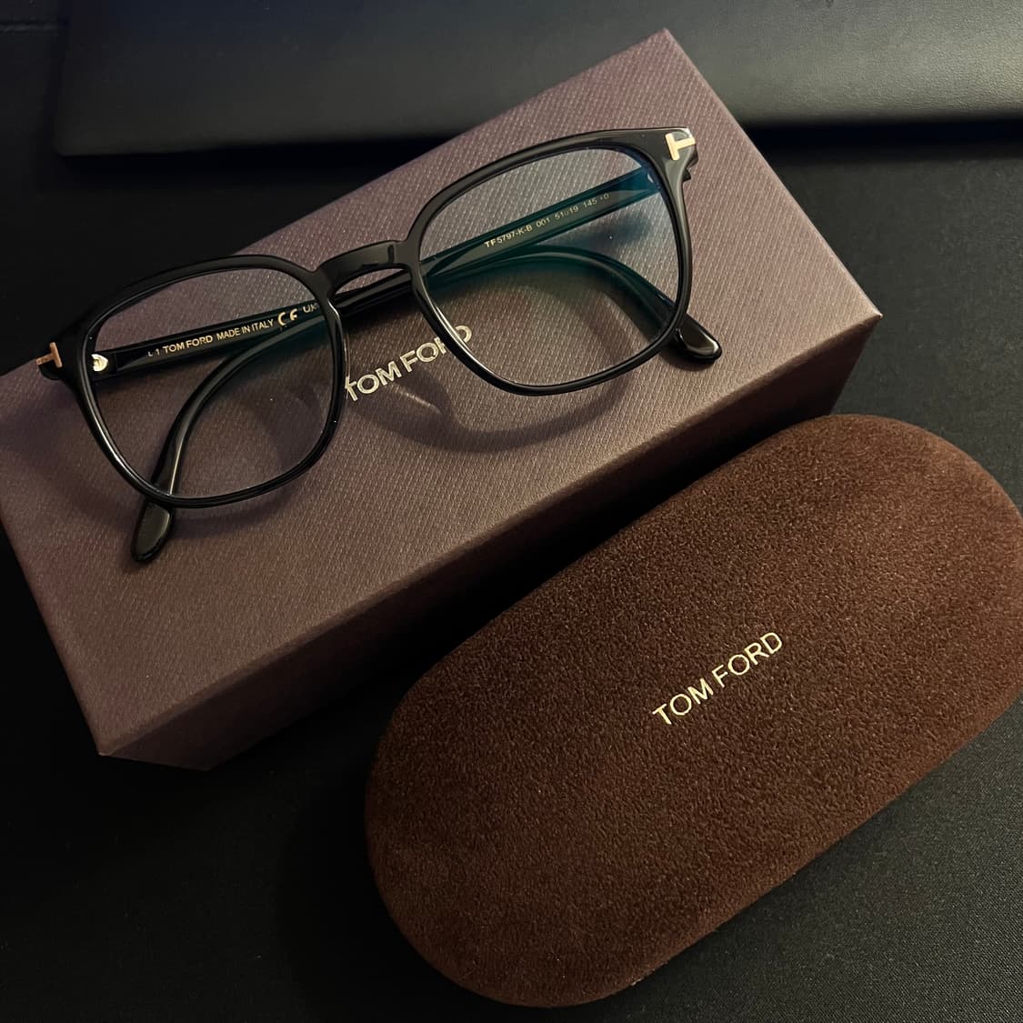 톰포드 TF5797 K B 001 착샷O 상품이미지1