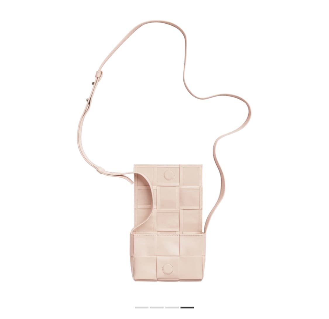 보테가베네타 미니카세트백 멜론워시드 상품이미지2