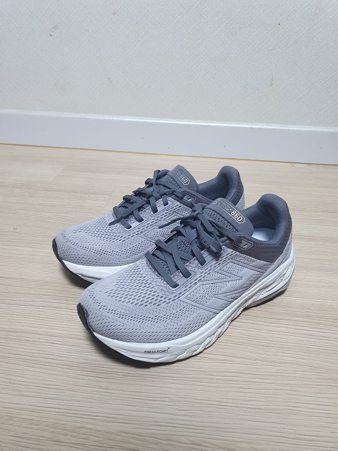 뉴발란스 860 프레쉬폼 운동화 260 상품이미지4