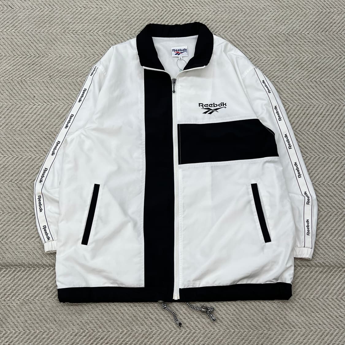 리복 올드스쿨 바람막이 r3254 상품이미지1