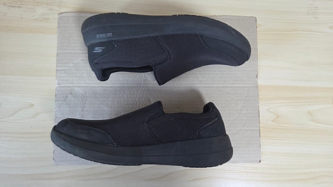 스케처스 블랙 슬립온 메쉬 운동화 상품이미지4