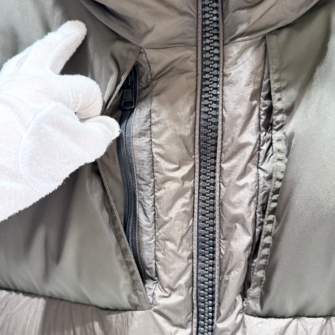 (A+/6) / 몽클레어 메이돕 쇼트 다운 패딩 자켓 블랙 상품이미지2