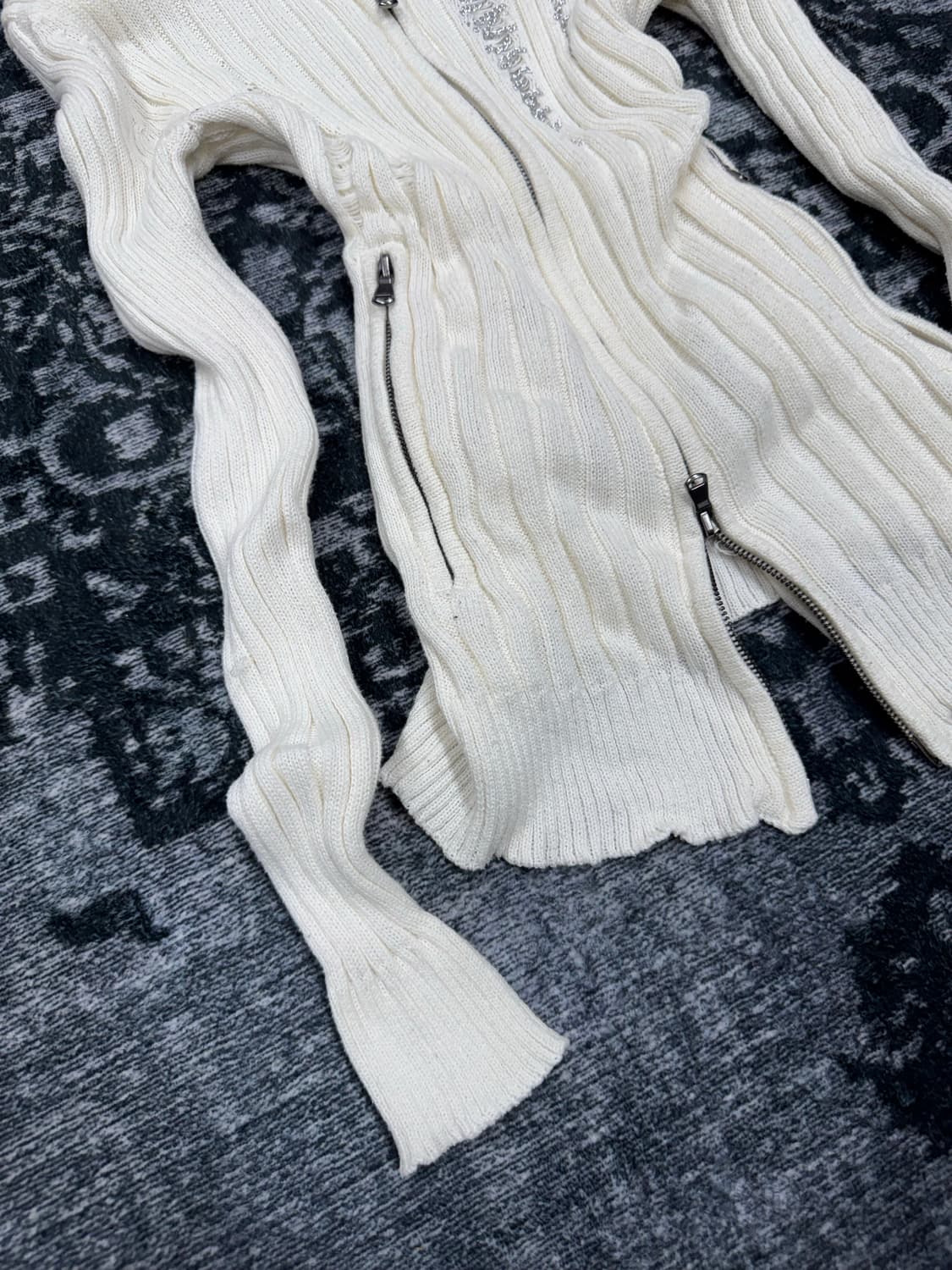 Maniac works 00s archive distressed chai 상품이미지4