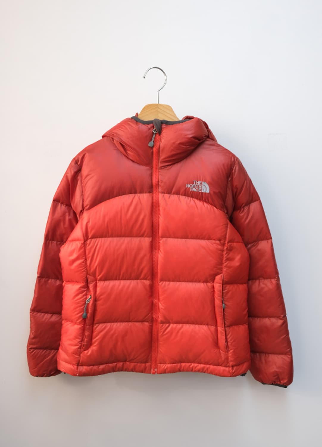 노스페이스 구스다운 여성 점퍼 상품이미지1