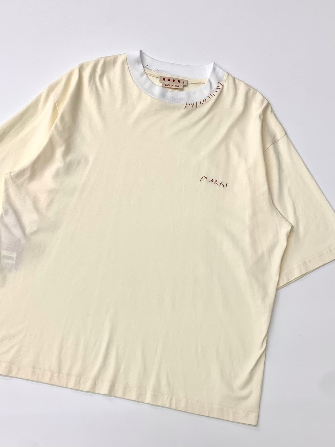 Marni 마르니 x yk jeong 크림컬러 스티치 티셔츠 상품이미지1