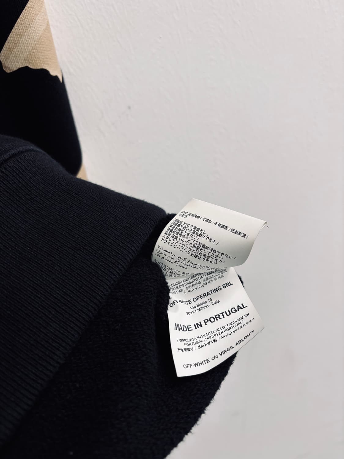 오프화이트(Off-White) 테이프 애로우 오버사이즈 맨투맨 상품이미지6