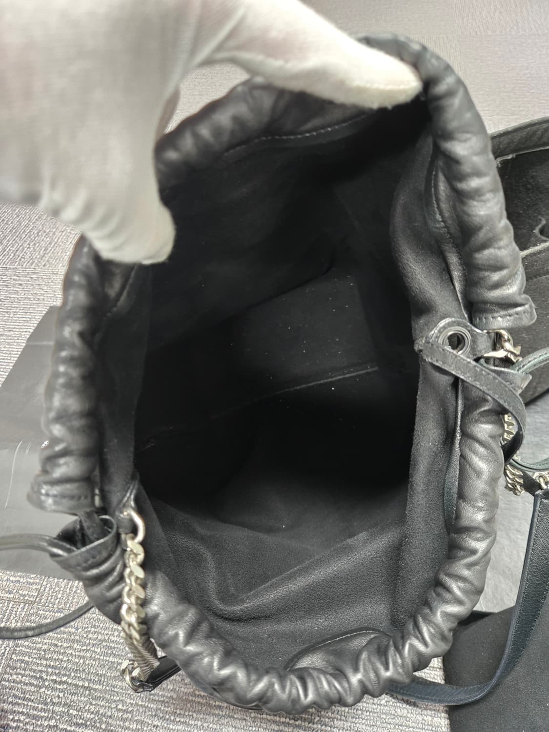 [특가][정품] 입생로랑 테디 버킷백 상품이미지6