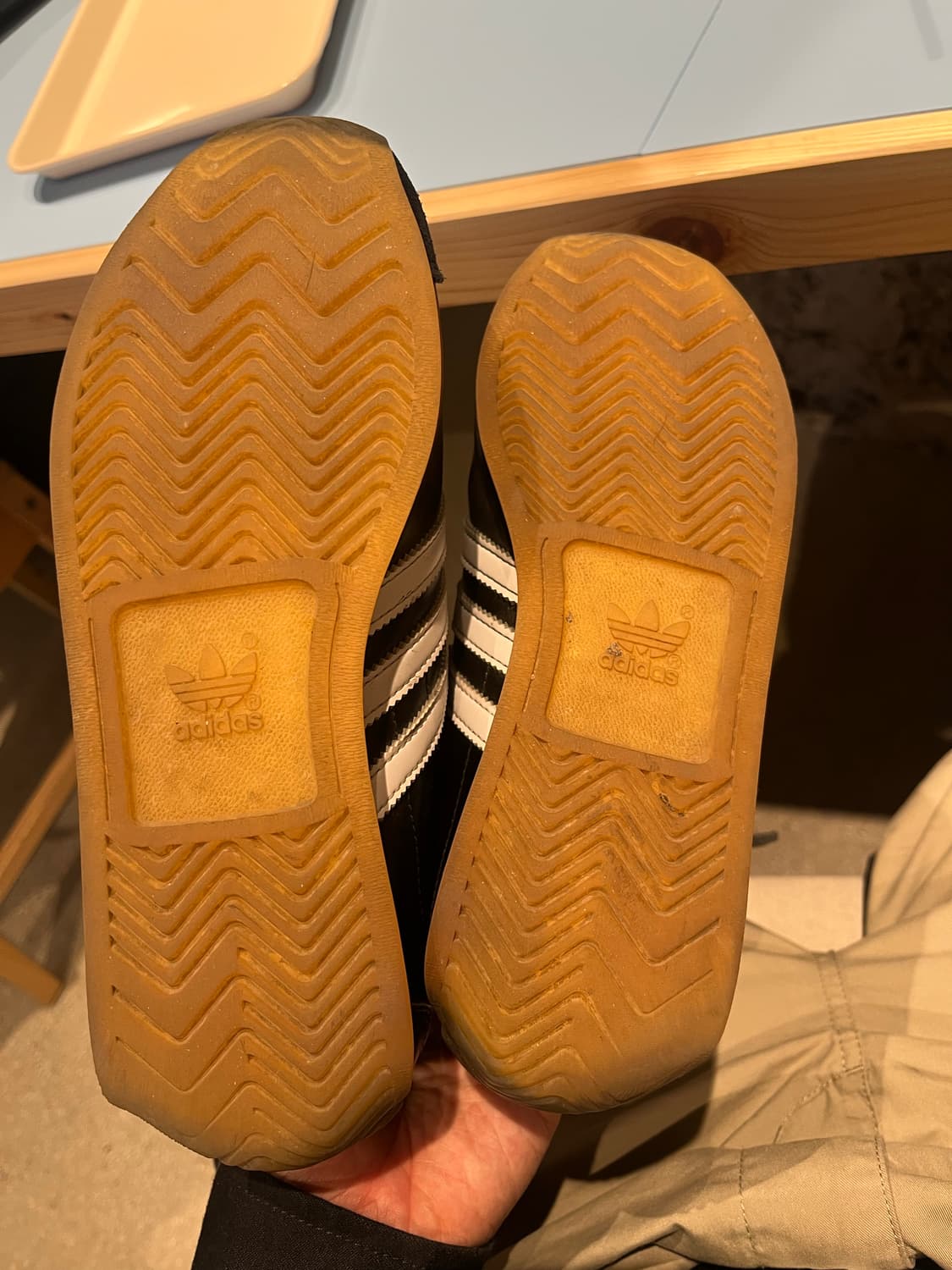 아디다스 예스아이씨 스니커즈 245 상품이미지6