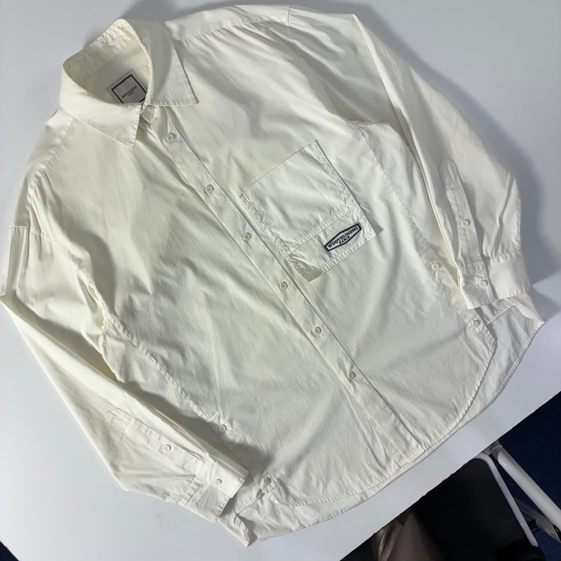 Wooyoungmi 우영미 백프린팅 화이트 셔츠 상품이미지3