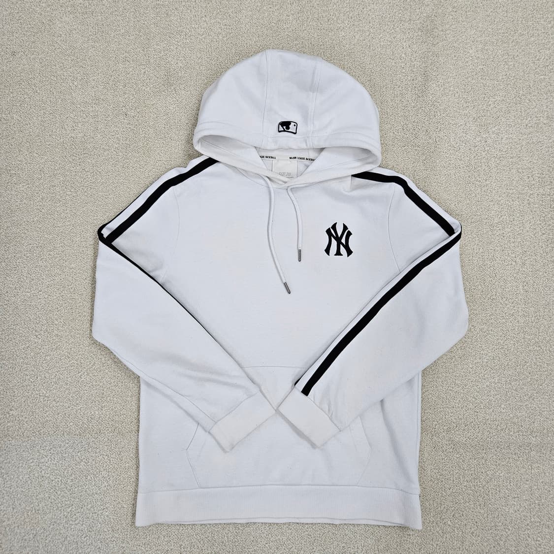 [100]] MLB 엠엘비 뉴욕양키스 라인 후드 티셔츠 1027JM1 상품이미지1