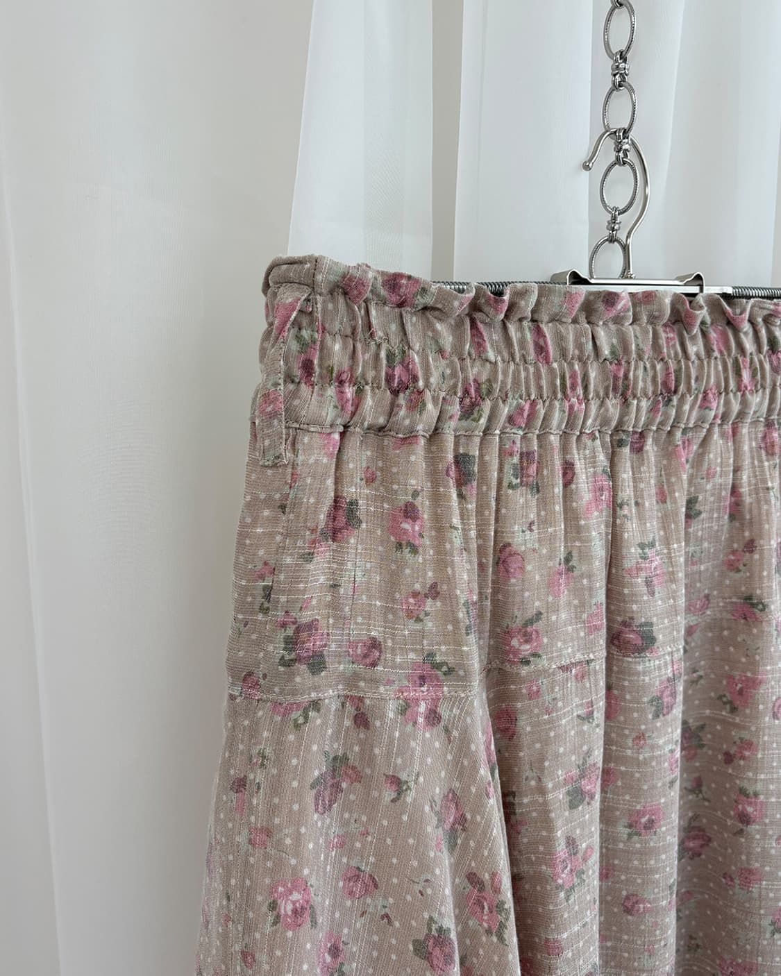 Sorridere 핑크 베이지 플로랄 언발 미디스커트 상품이미지3