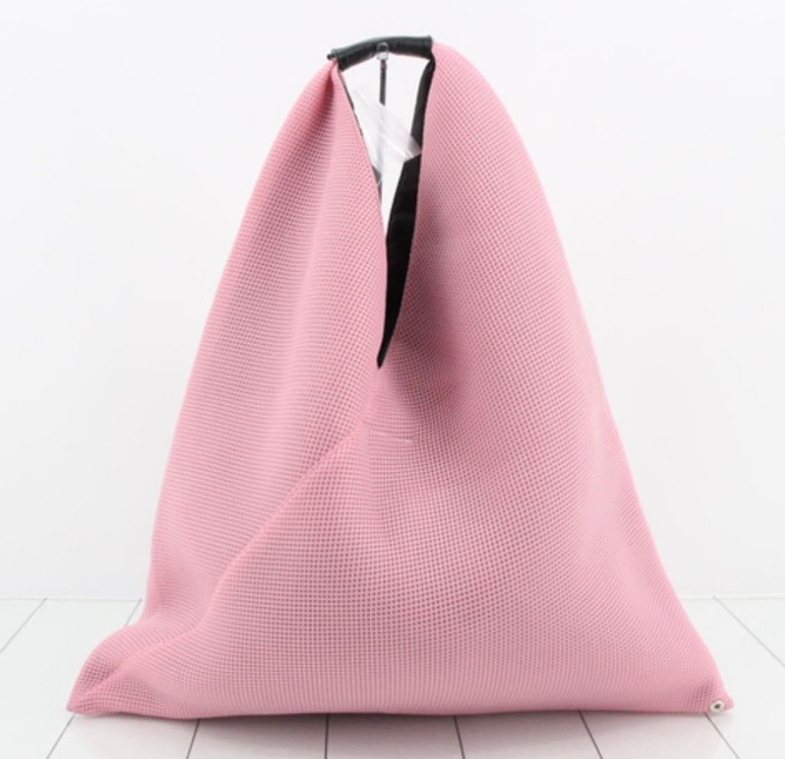 메종마르지엘라 MM6 메쉬 토트백 베이비핑크 상품이미지2