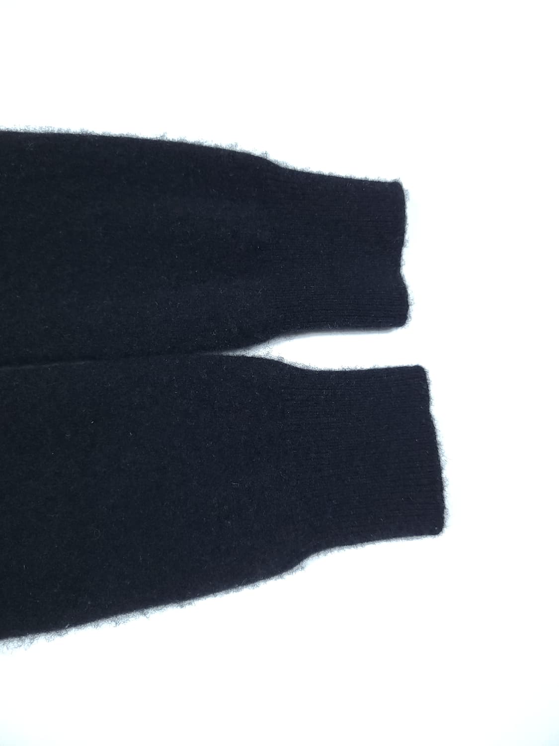 꼼데가르송 여성 라운드넥 플레이 가디건 레드와펜 블랙 상품이미지5