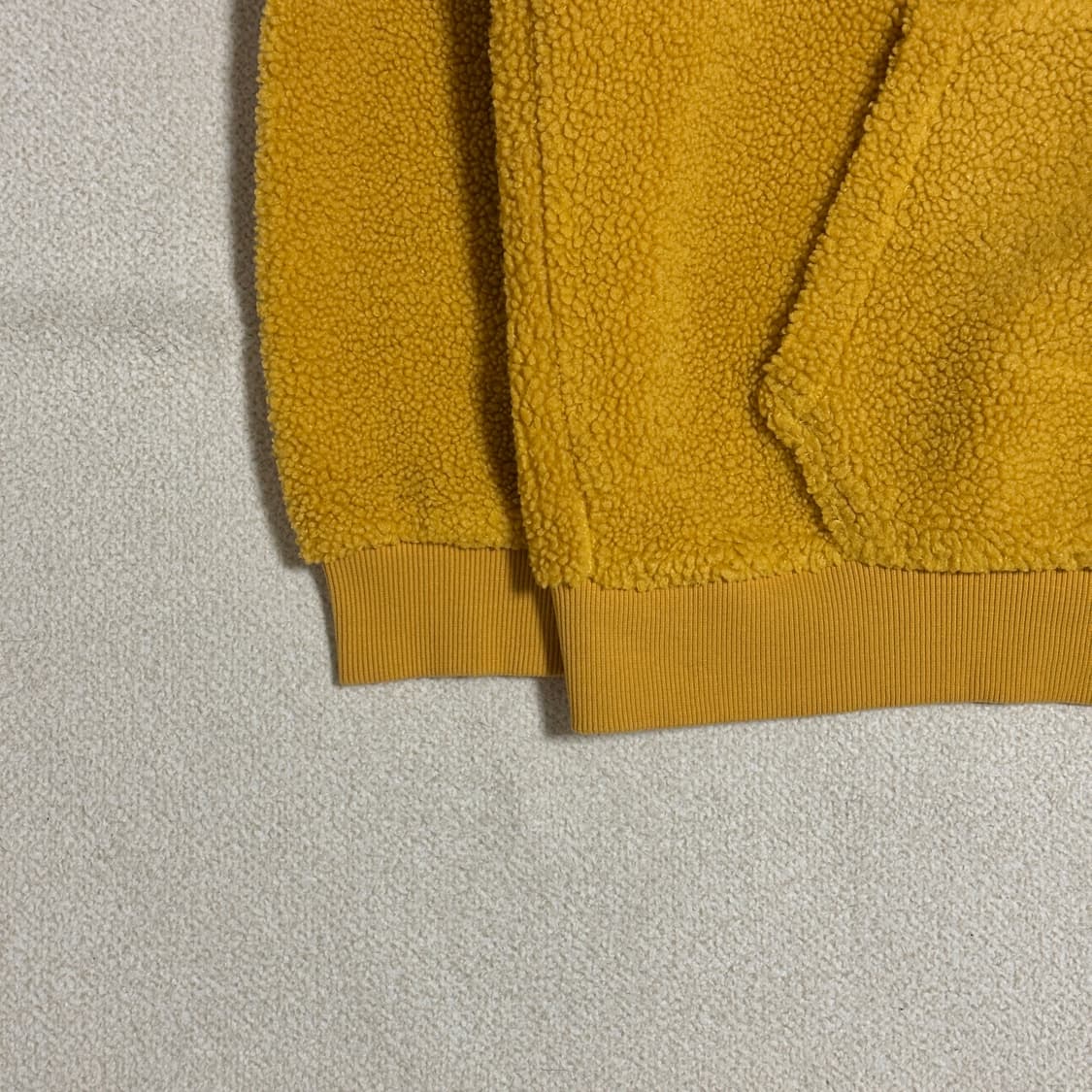 장 미쉘 바스키아 X 클라이드앤 뽀글이 양털 후드티 상품이미지4