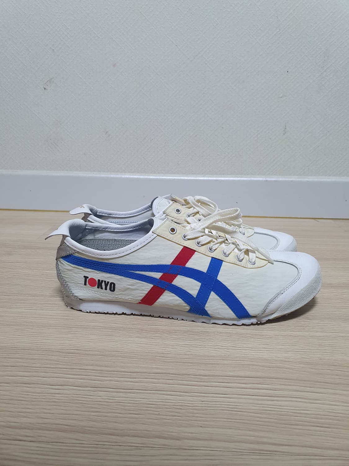 오니츠카타이거 맥시코66 도쿄 스니커즈 275 상품이미지1