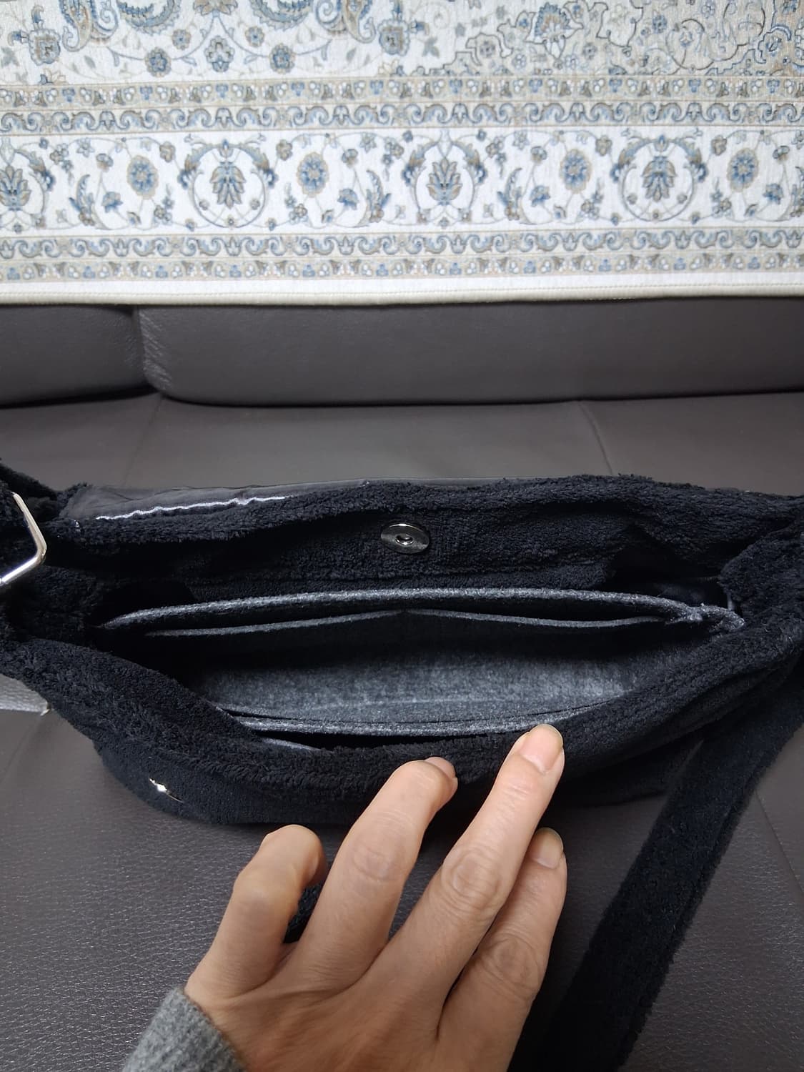 샤넬 프리시전 크로스 숄더백 상품이미지4