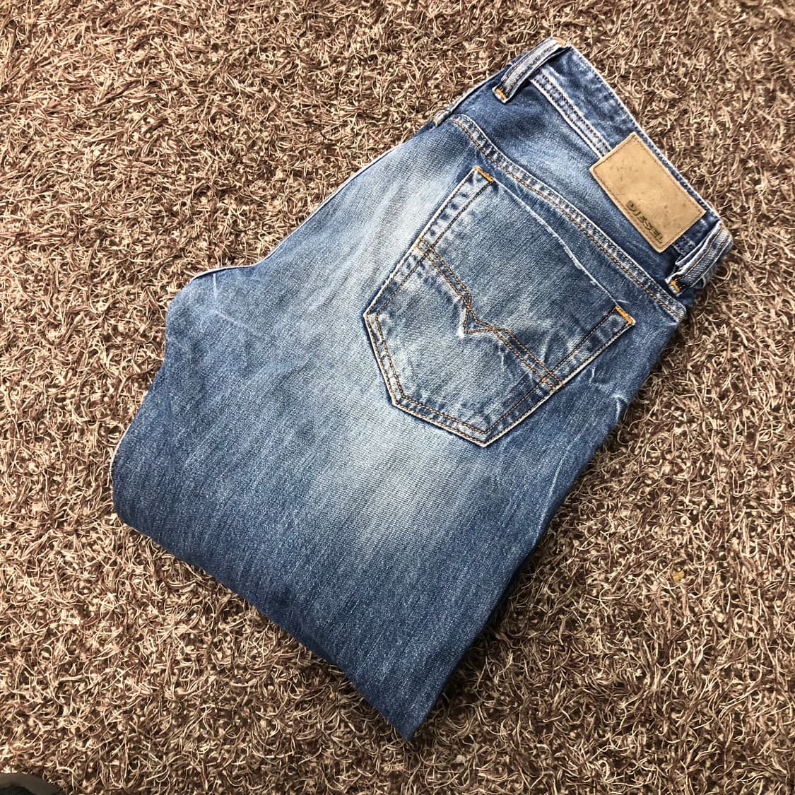 디젤 VIKER 워싱 디스 데미지 데님 팬츠 상품이미지1