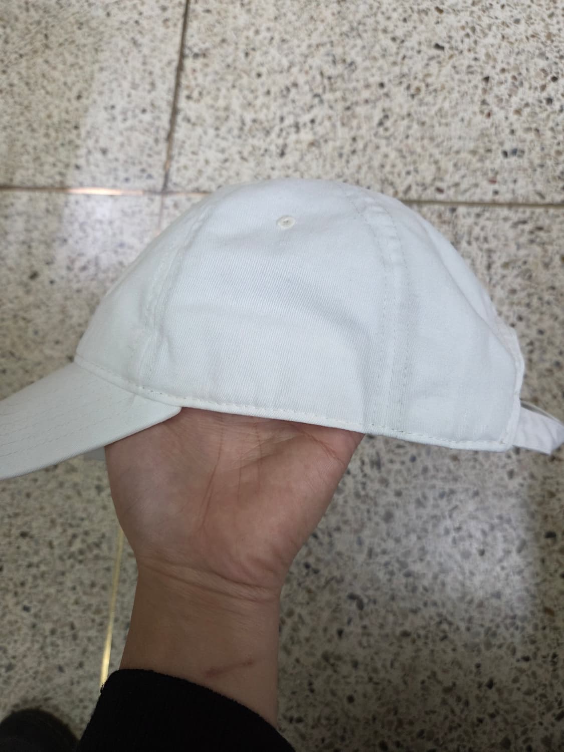 칼하트 화이트 모자 상품이미지2