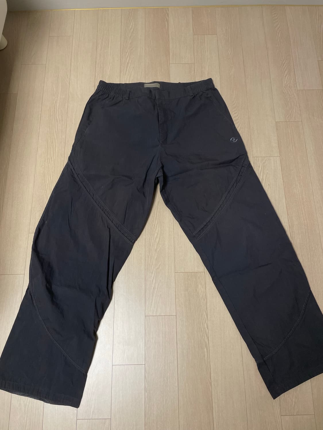 산산기어 테이프드 팬츠 차콜 3사이즈 상품이미지2