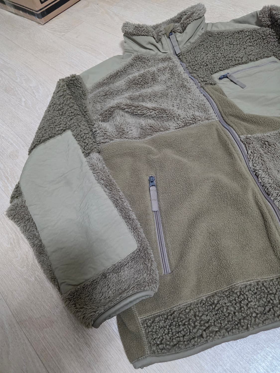 유니클로 x 엔지니어드 가먼츠 콤비네이션 플리스 자켓 L 상품이미지5