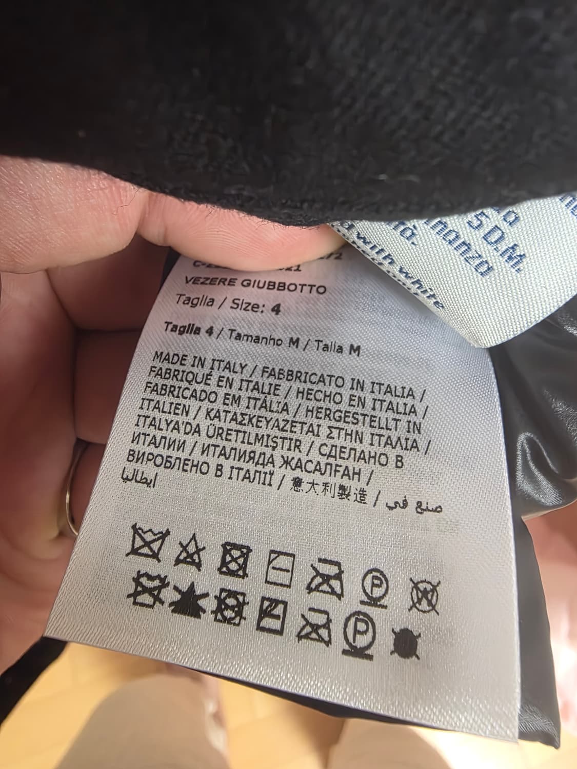 [24FW/새상품급] 몽클레어 베제르 숏 다운 패딩 4사이즈 상품이미지8