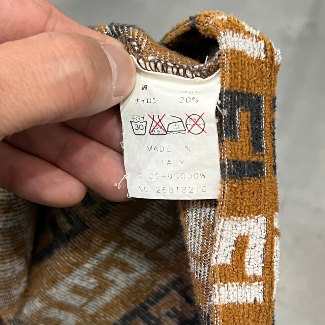  90s 펜디 주카 패턴 반팔티 y16027 상품이미지7