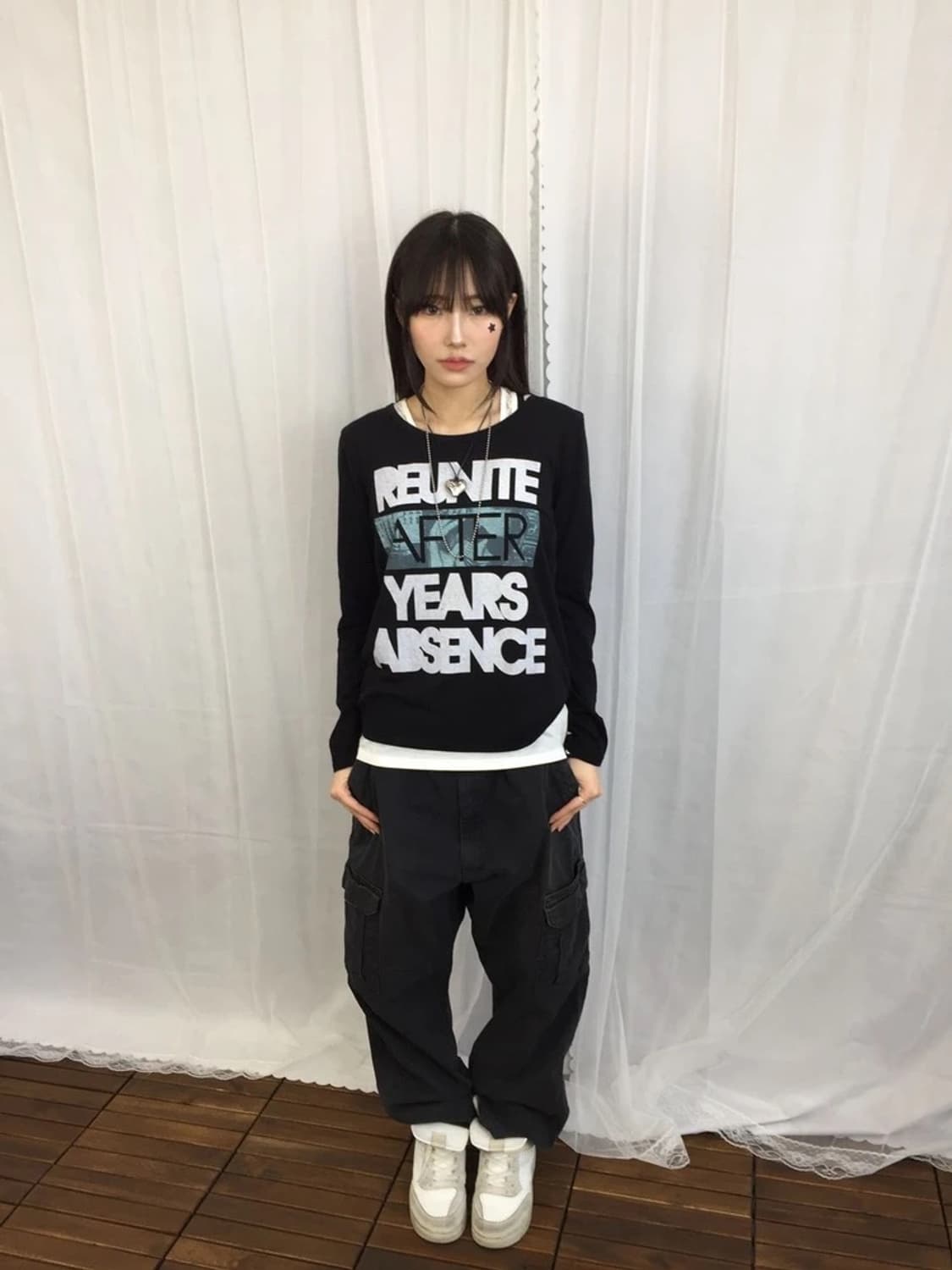 RELACHE Black Graphic Long Sleeve 상품이미지1